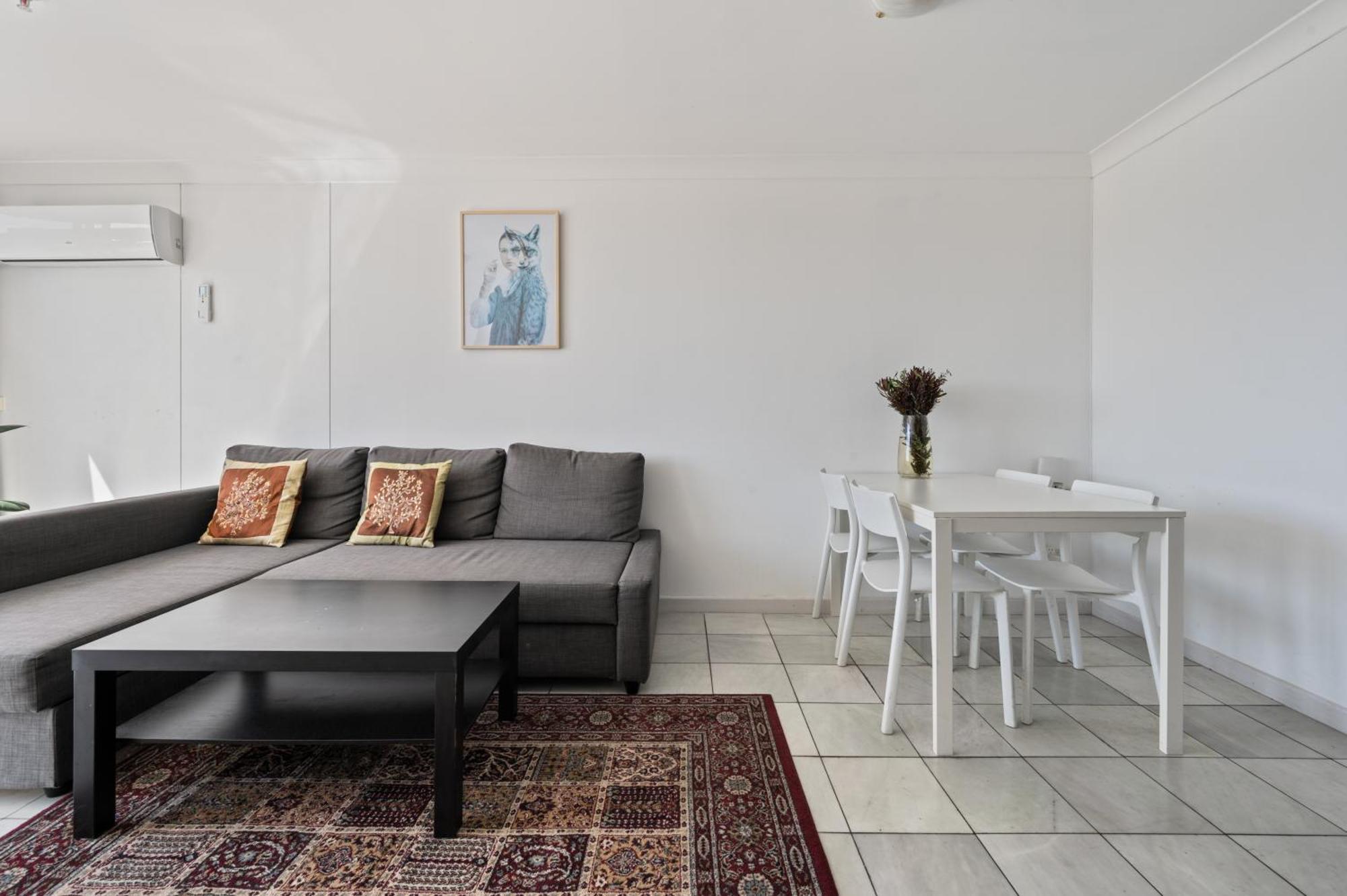 Dana-Private Room In A Shared Duplex Apartment -1 Канберра Экстерьер фото